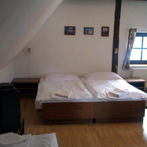 Pokoj s vlastní kuchyňkou  pro 3 os.