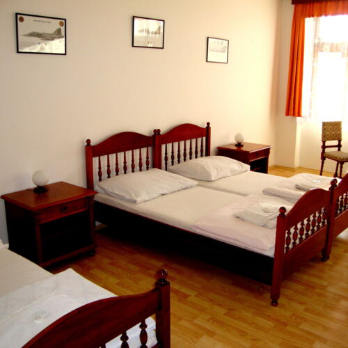 Pokoj se sprchou  pro 3 os. (s možností přistýlky)