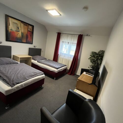 Air Conditioned Twin Room with Shower