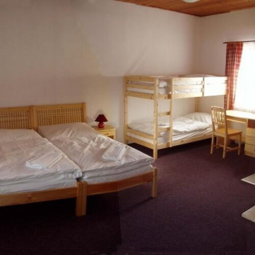 Pokoj se sprchou  pro 4 os.