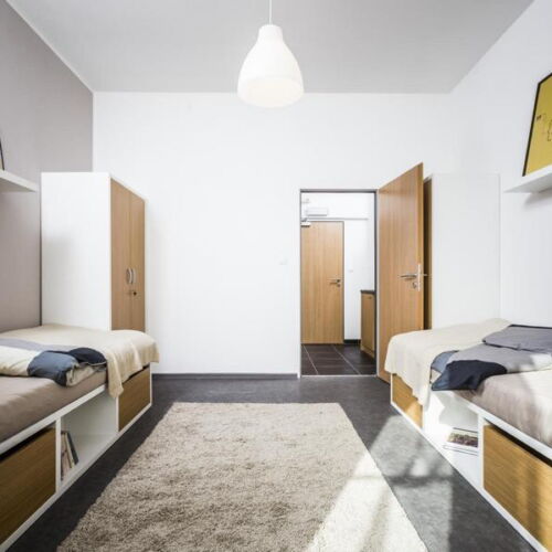 Apartament cu duș cu chicinetă proprie pentru 4 pers.