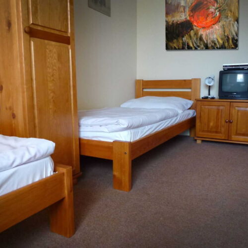 Camera cu duș cu bucătărie proprie pentru 5 pers.