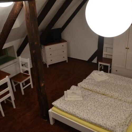 Pokoj se sprchou  pro 4 os. (s možností přistýlky)