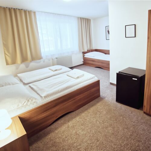 Pokoj s klimatizací se sprchou pro 3 os.