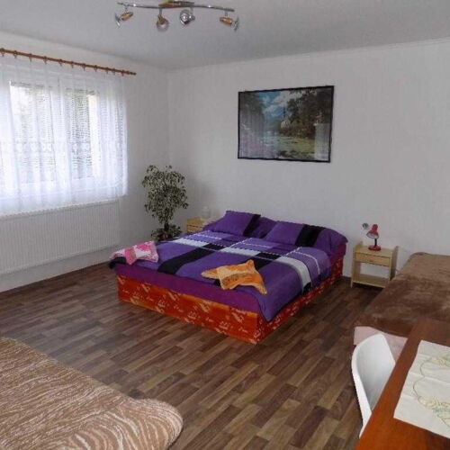 Apartment für 8 Personen mit Dusche und Eigner Küche