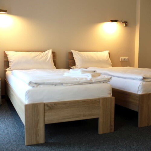 Pokój 2-osobowy z prysznicem (możliwa dostawka)