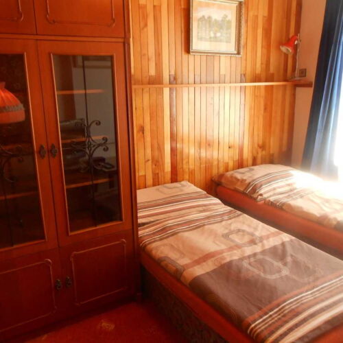 Pokoj se společnou koupelnou se společnou kuchyňkou pro 2 os.