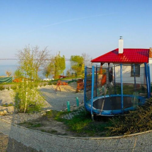 Apartament cu duș cu bucătărie proprie pentru 2 pers. (se poate solicita pat suplimentar)