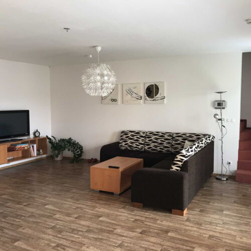 Camera cu duș cu chicinetă proprie pentru 8 pers. (se poate solicita pat suplimentar)