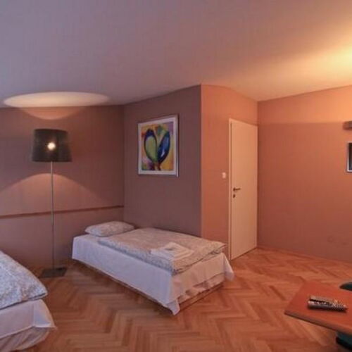 Apartman s klimatizací se sprchou pro 4 os. se 2 ložnicemi