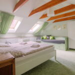 Mansarda Mali balkon soba sa 0 kreveta(om) (za 4 osoba(e))