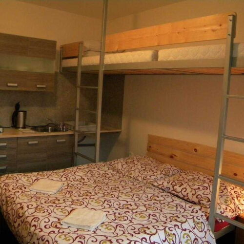 Studio Apartman se sprchou pro 4 os.