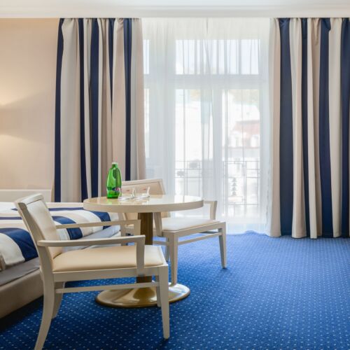 Camera dubla superior