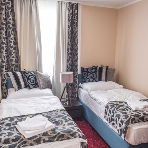 Apartament cu duș pentru 4 pers. (se poate solicita pat suplimentar)