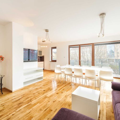 Apartman se sprchou s terasou pro 4 os. s 1 ložnicí