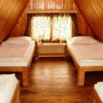 Hütte mit Dusche und Balkon (Zusatzbett möglich)