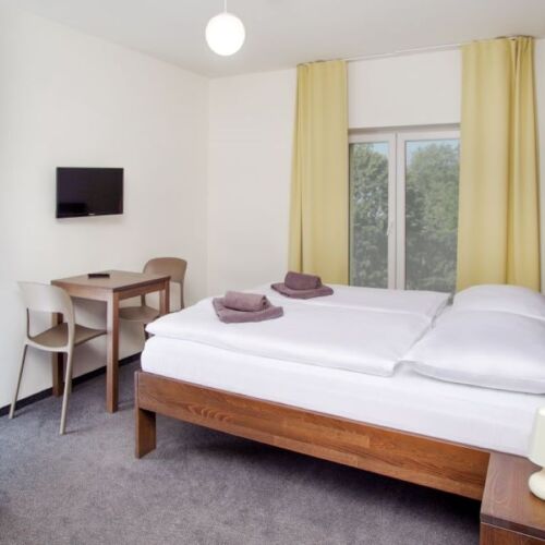 Pokoj s klimatizací se sprchou pro 2 os.