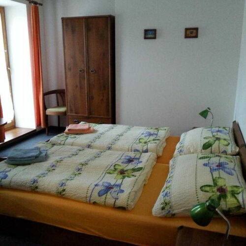 Pokoj se sprchou s vlastní kuchyňkou pro 2 os.