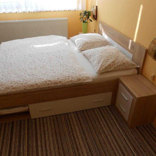 Apartman se sprchou s vlastní kuchyňkou pro 6 os. se 3 ložnicemi