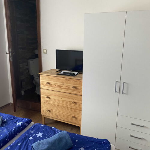 Double Room with Shower