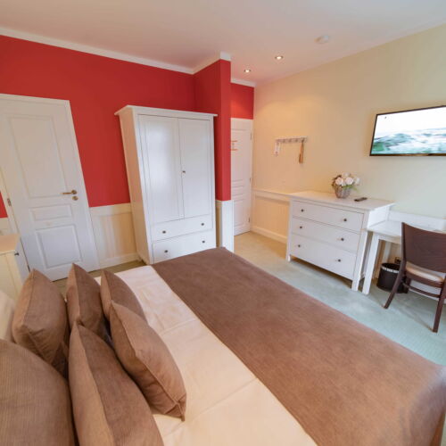 Twin Room with Shower