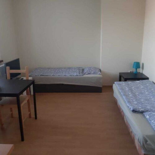 Pokoj se sprchou s vlastní kuchyňkou pro 2 os.