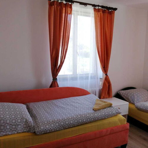 Apartman pro 5 os.