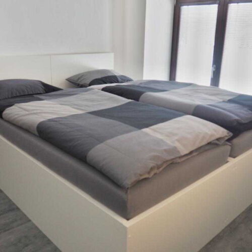 Apartman se sprchou s vlastní kuchyňkou pro 4 os. (s možností přistýlky)