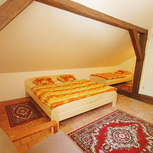 Pokoj s koupelnou se sprchou pro 3 os.