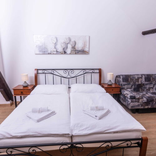 Familie Vierbettzimmer mit Balkon (Zusatzbett möglich)