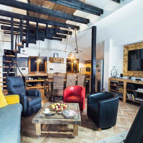 Apartament deluxe cu bucătărie proprie cu 1 camera pentru 4 pers.