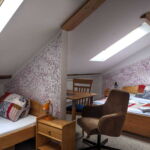 Triple Room with Shower and Shared Kitchenette (extra bed available)