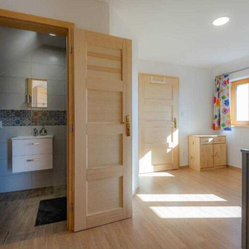 Apartman se společnou kuchyňkou pro 4 os. se 2 ložnicemi přízemní