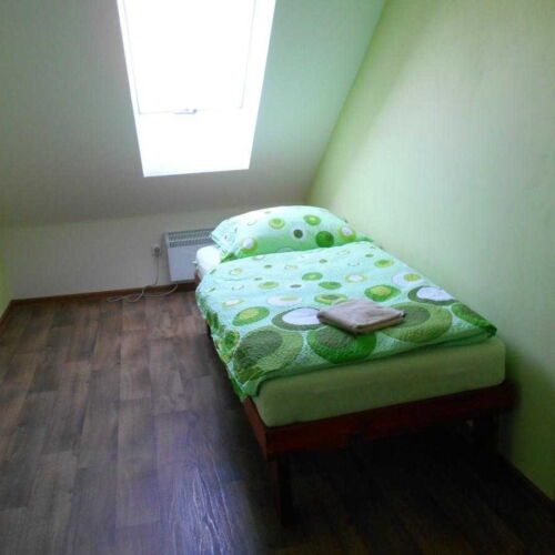 Pokoj se sprchou  pro 5 os.