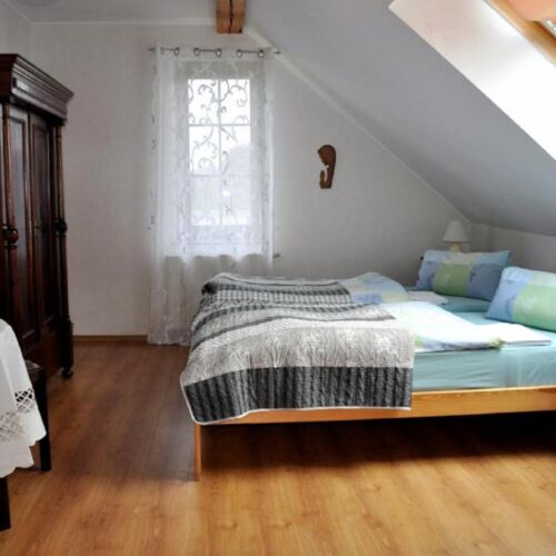 Pokój 2-osobowy z łazienką (możliwa dostawka)