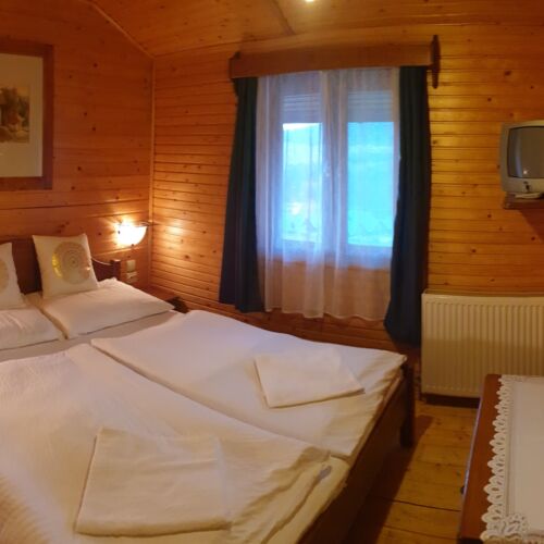 Mountain View Upstairs Double Room