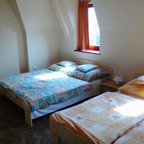 Upstairs 3-Room Family Apartment for 9 Persons