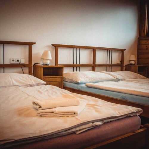 Pokój 4-osobowy Standard z łazienką