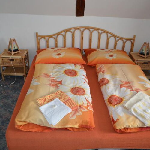 Camera cvadrupla cu duș cu chicinetă proprie (se poate solicita pat suplimentar)