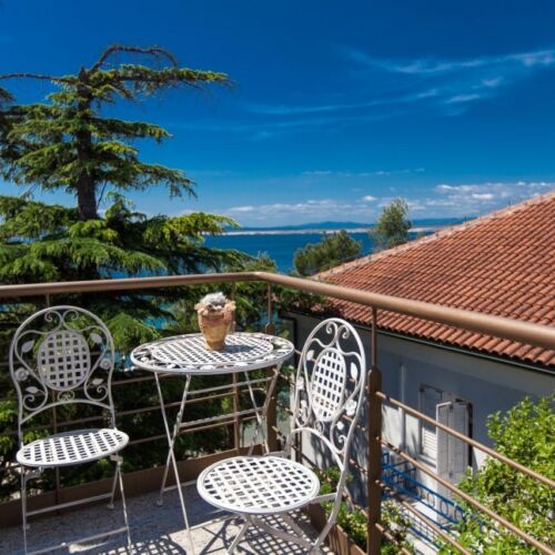 Pogled na more Mansarda apartman za 2 osoba(e) sa 1 spavaće(om) sobe(om)