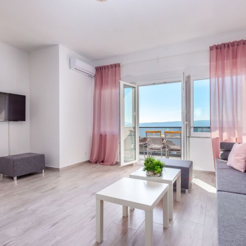 Sea View Exclusive 3-Room Apartment for 6 Persons