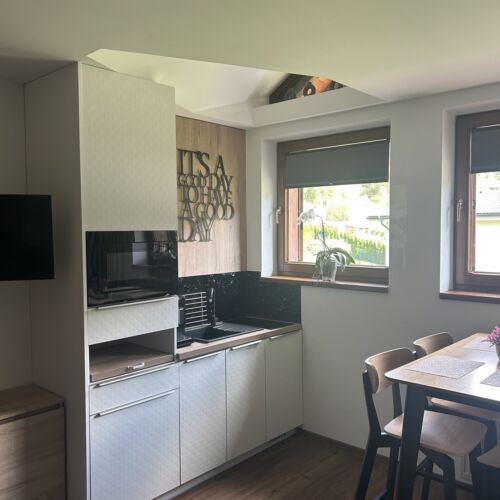 1-Zimmer-Apartment für 2 Personen mit Dusche und Eigner Küche (Zusatzbett möglich)