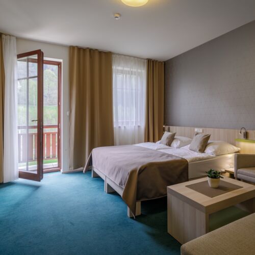 Komfort Pokoj s balkónem s manželskou postelí (s možností přistýlky)