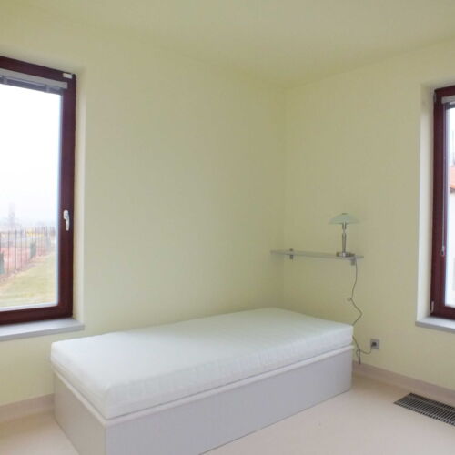 Camera single cu duș