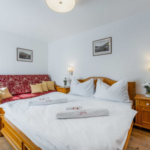 1-Room Family Apartment for 4 Persons with Terrace