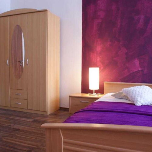 Apartament cu chicinetă proprie cu vedere spre oraș cu 1 camera pentru 4 pers.