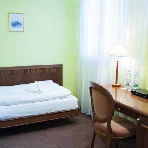 Pokoj se sprchou  pro 1 os.