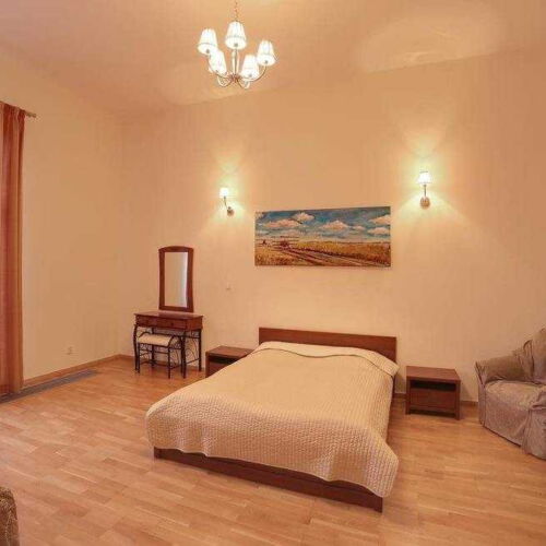 Standard Apartman s privátní koupelnou mimo apartmán s manželskou postelí s 1 ložnicí (s možností přistýlky)