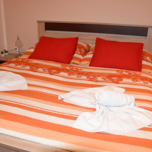 Apartman se sprchou s privátní koupelnou mimo apartmán pro 4 os. (s možností přistýlky)