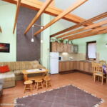 Apartment for 9 Persons with Shower and Kitchenette (extra beds available)